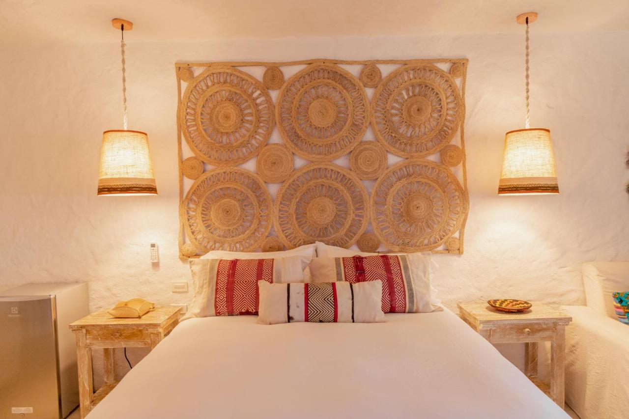 Bora Bora Beach Club & Hotel Isla Grande  Extérieur photo