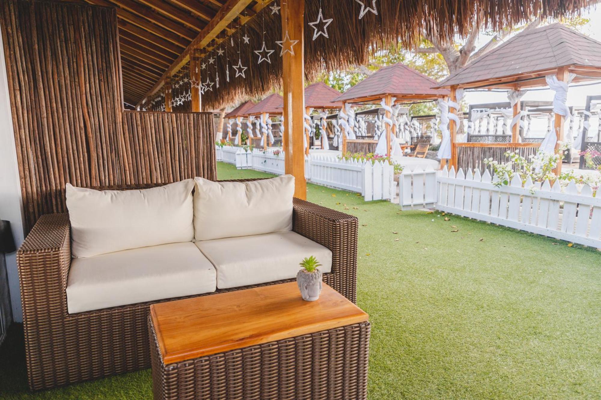 Bora Bora Beach Club & Hotel Isla Grande  Extérieur photo