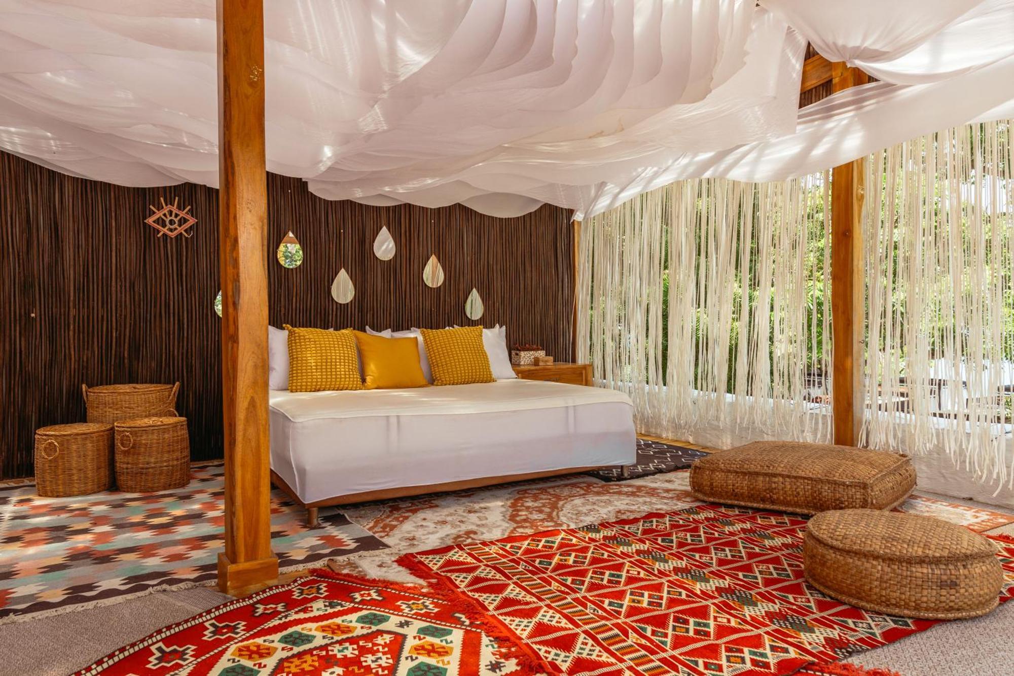Bora Bora Beach Club & Hotel Isla Grande  Extérieur photo