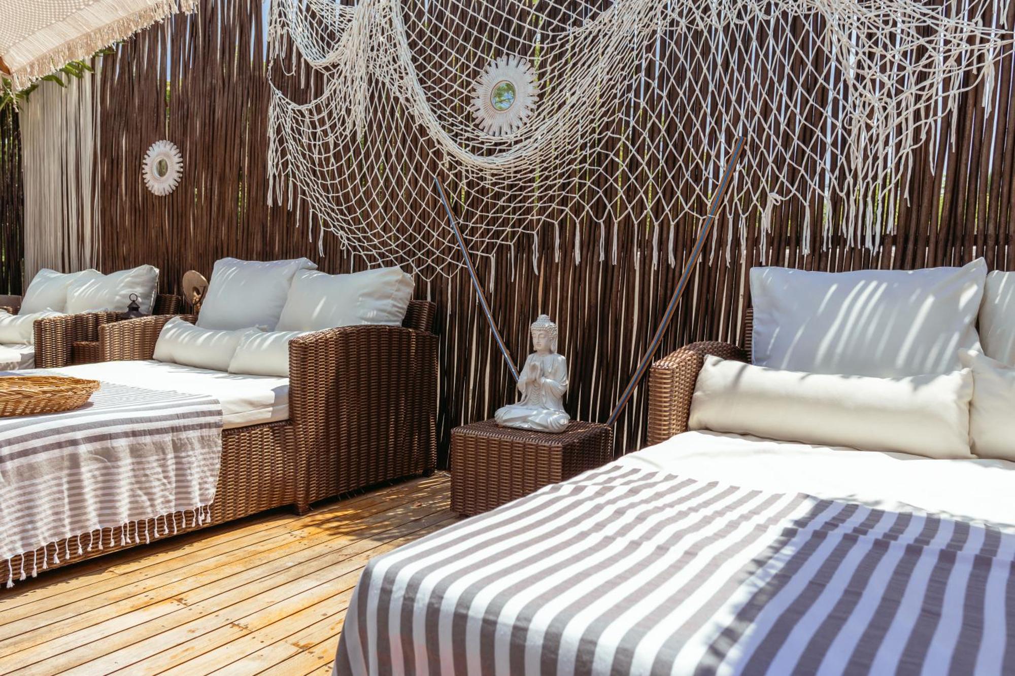 Bora Bora Beach Club & Hotel Isla Grande  Extérieur photo