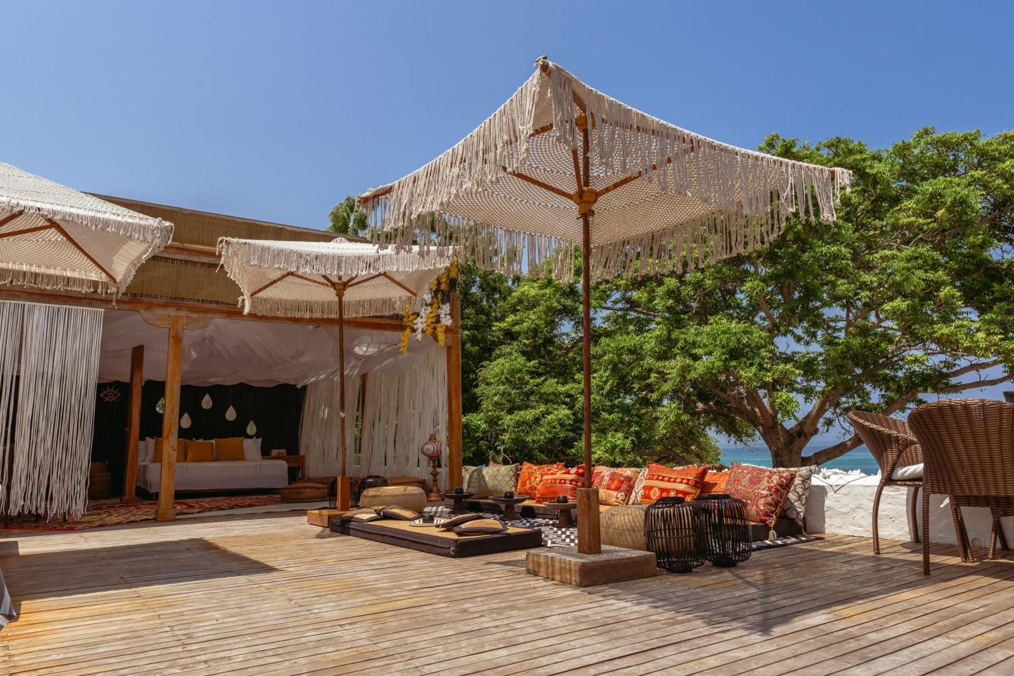 Bora Bora Beach Club & Hotel Isla Grande  Extérieur photo