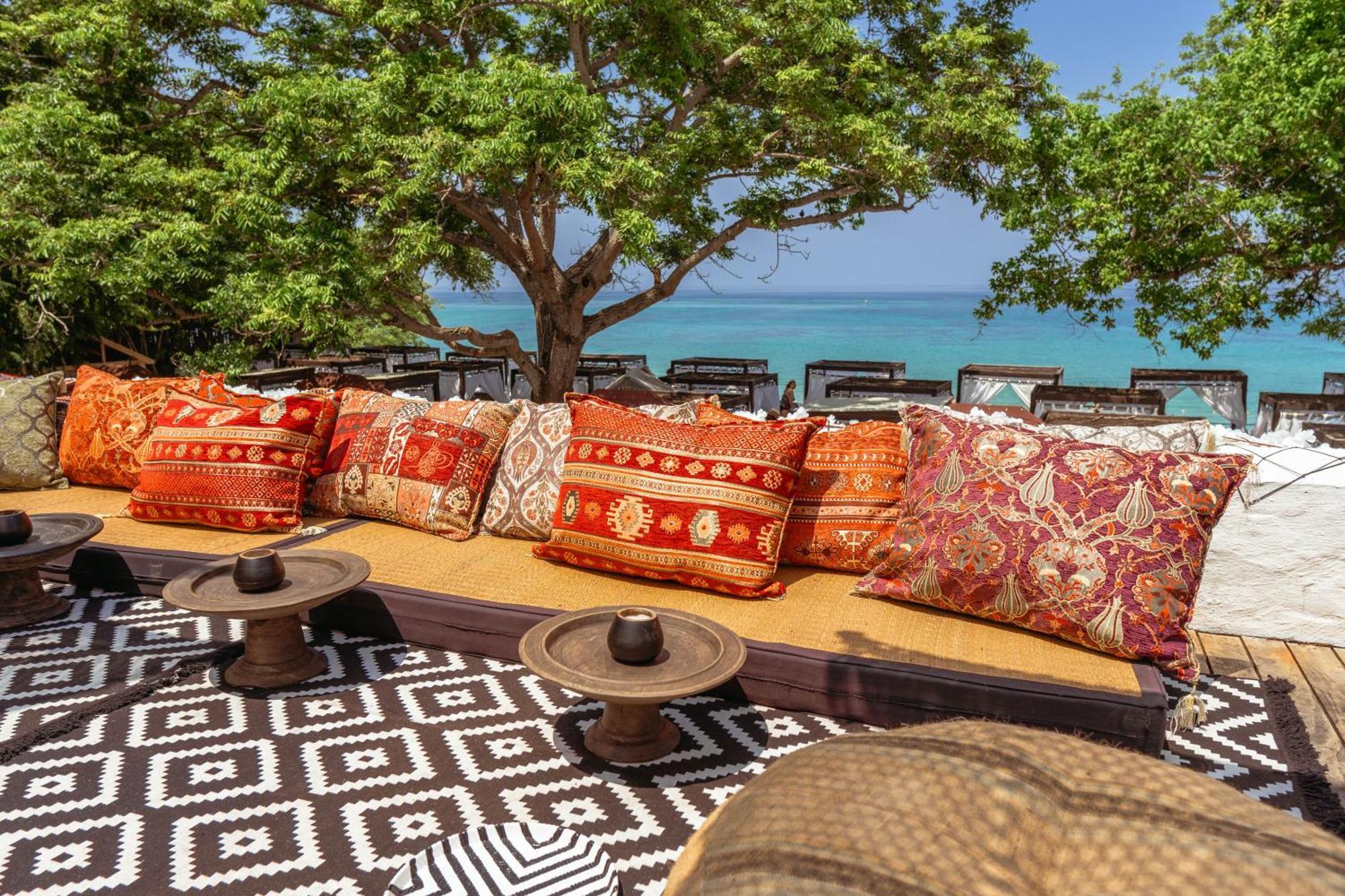 Bora Bora Beach Club & Hotel Isla Grande  Extérieur photo