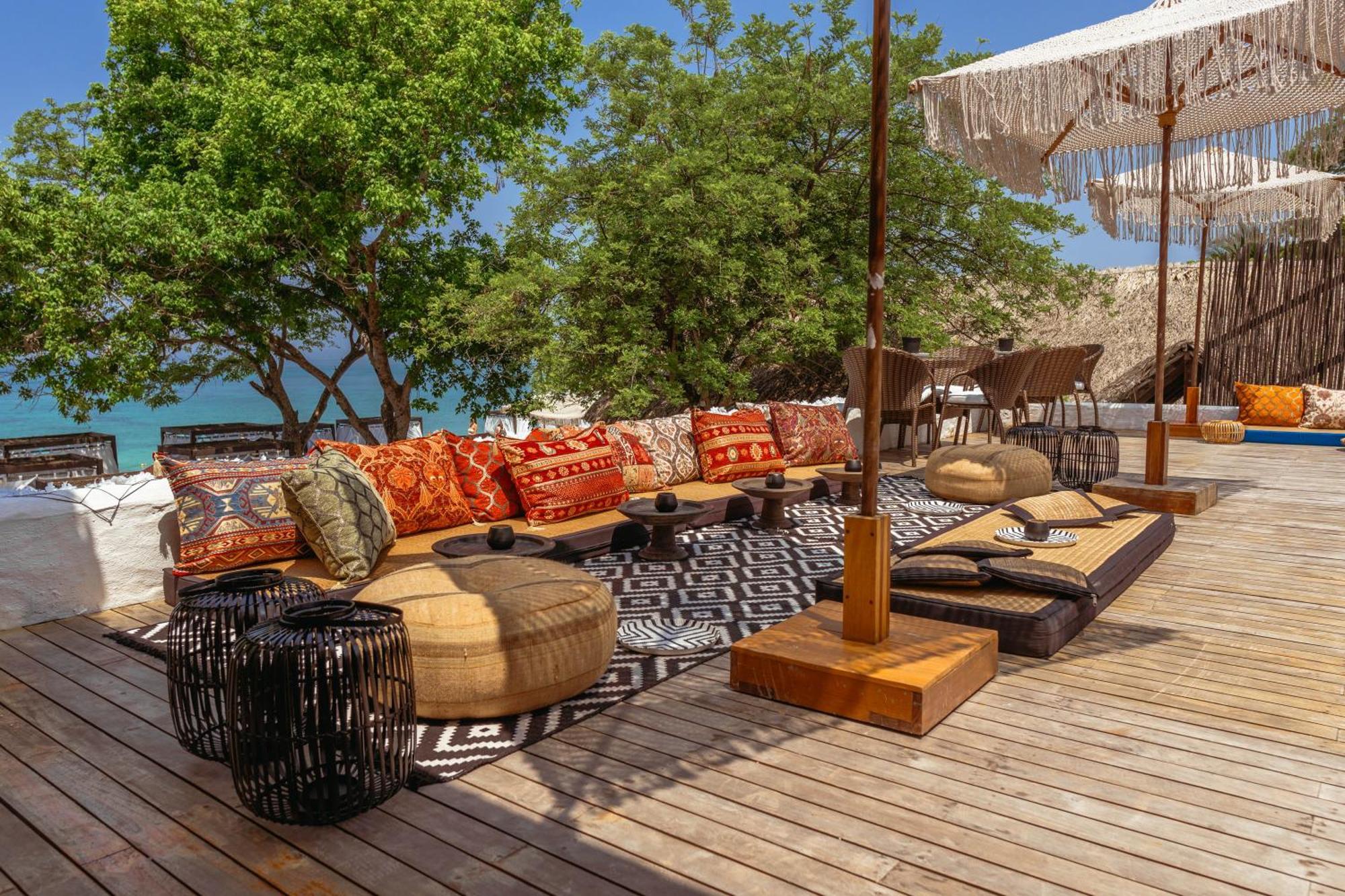 Bora Bora Beach Club & Hotel Isla Grande  Extérieur photo