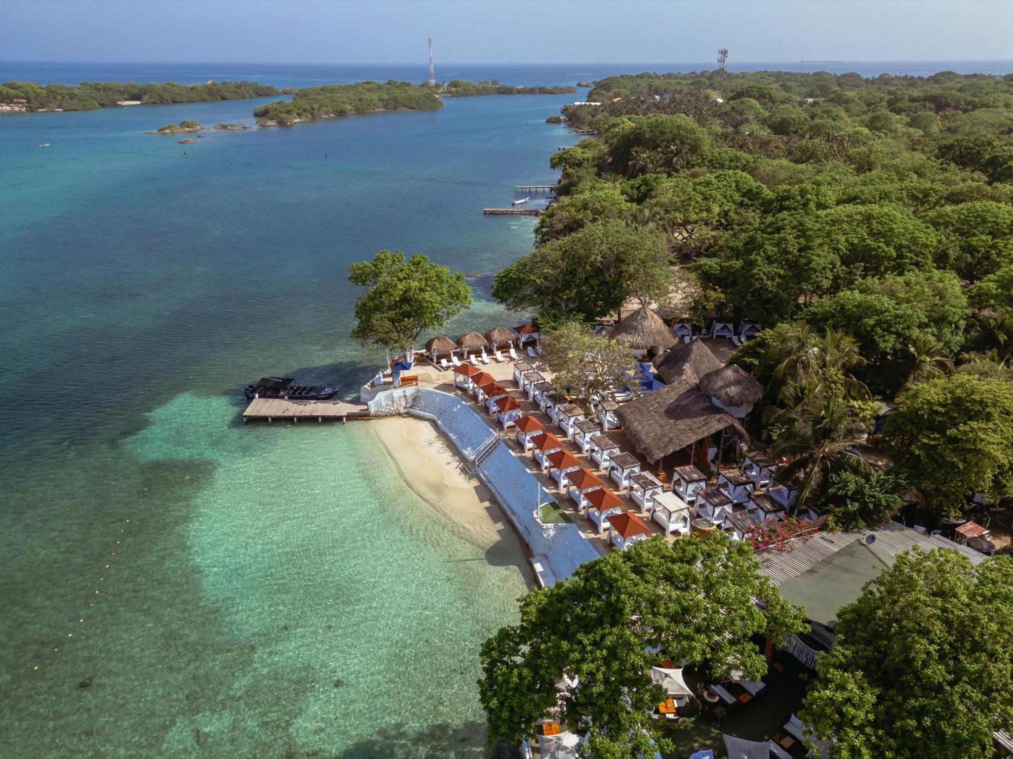 Bora Bora Beach Club & Hotel Isla Grande  Extérieur photo