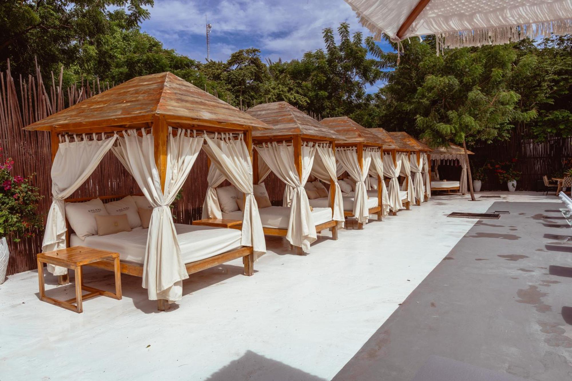 Bora Bora Beach Club & Hotel Isla Grande  Extérieur photo